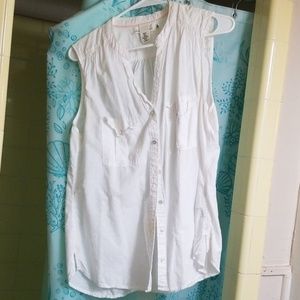 Button up sleeveless shirt